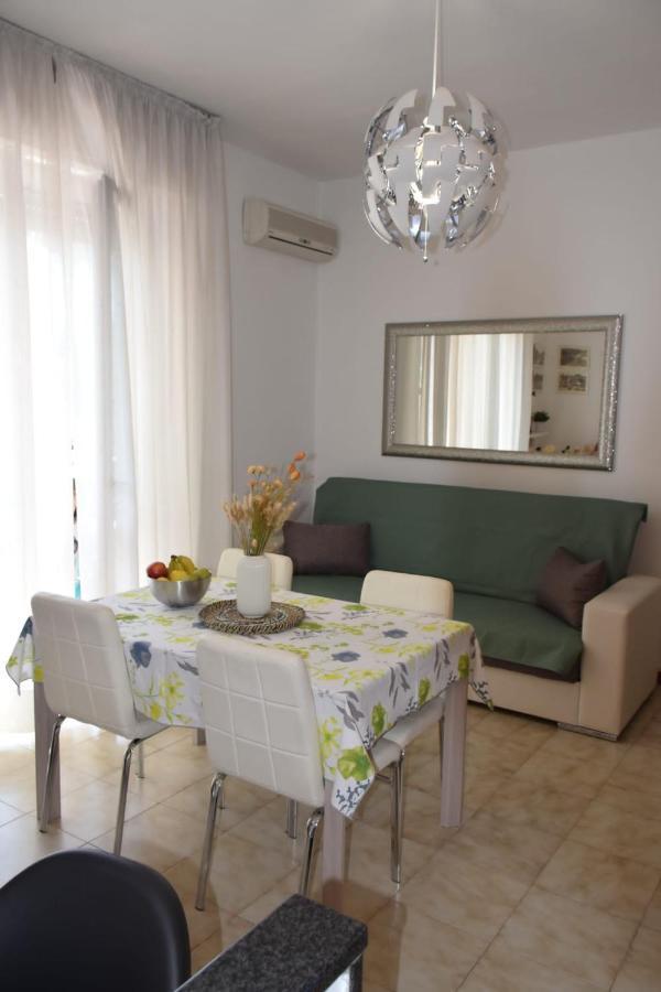 דירות קומו Casa Vacanze Serena מראה חיצוני תמונה